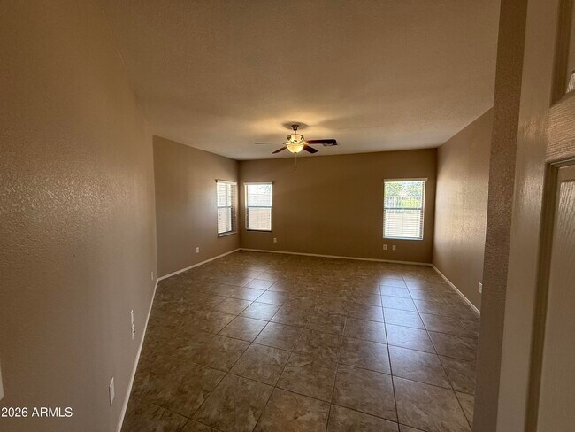 Building Photo - 3892 S Moccasin Trail