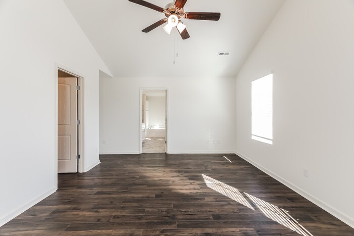 Building Photo - 5753 Timber Leaf Lp