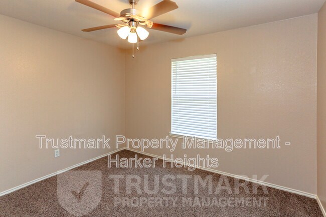 Building Photo - 5304 Vail Dr