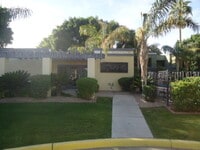Building Photo - 2/2 Condo for rent near 7th Ave & Camelback