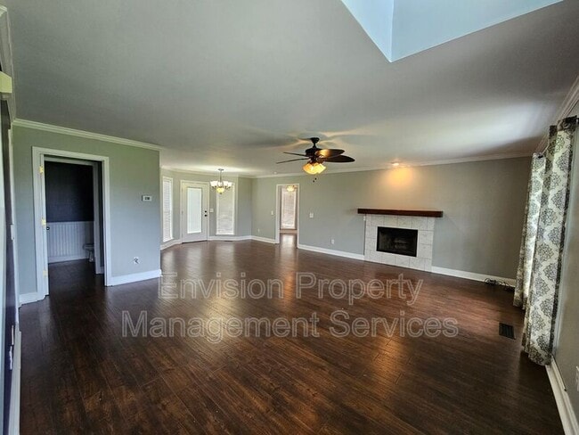 Building Photo - 164 Cliett Rd