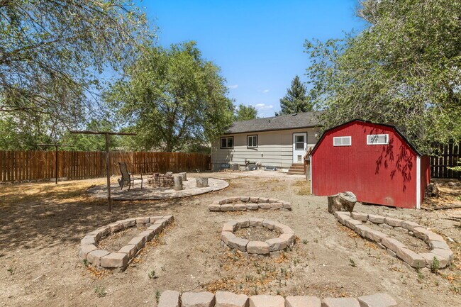 Building Photo - 341 Longfellow Dr