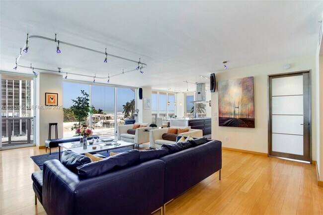 Building Photo - 4779 Collins Ave