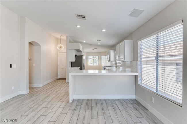 Building Photo - 2259 Smokey Sky Dr