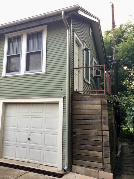 Building Photo - 2210 Euclid Ave