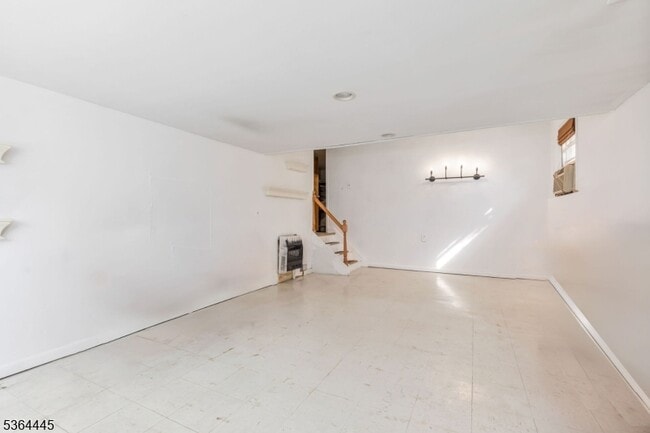 Building Photo - 107 Severin Ct