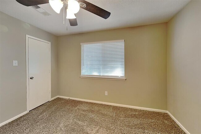 Building Photo - 14511 Cypress Falls Dr
