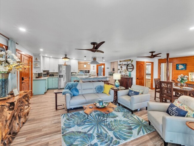 Building Photo - Oceanfront Estate: The Honolii Hale