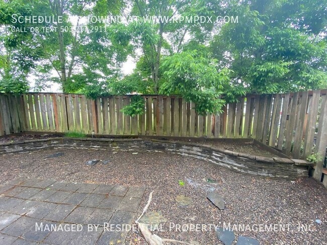 Building Photo - 2518 NW 1st Dr