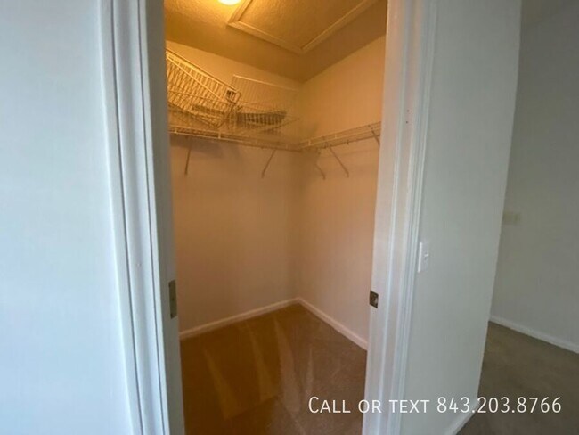 Building Photo - 1604 Ashley Ct