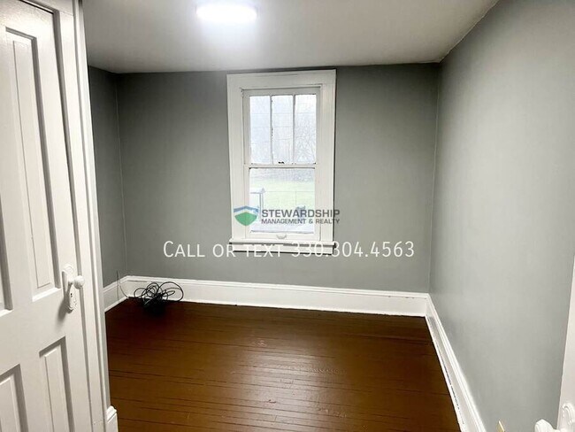 Building Photo - 1012 Brown St