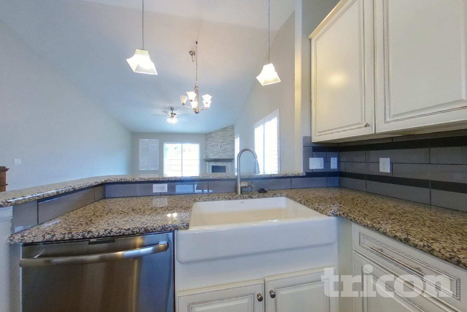 Building Photo - 10973 Echo Canyon Dr