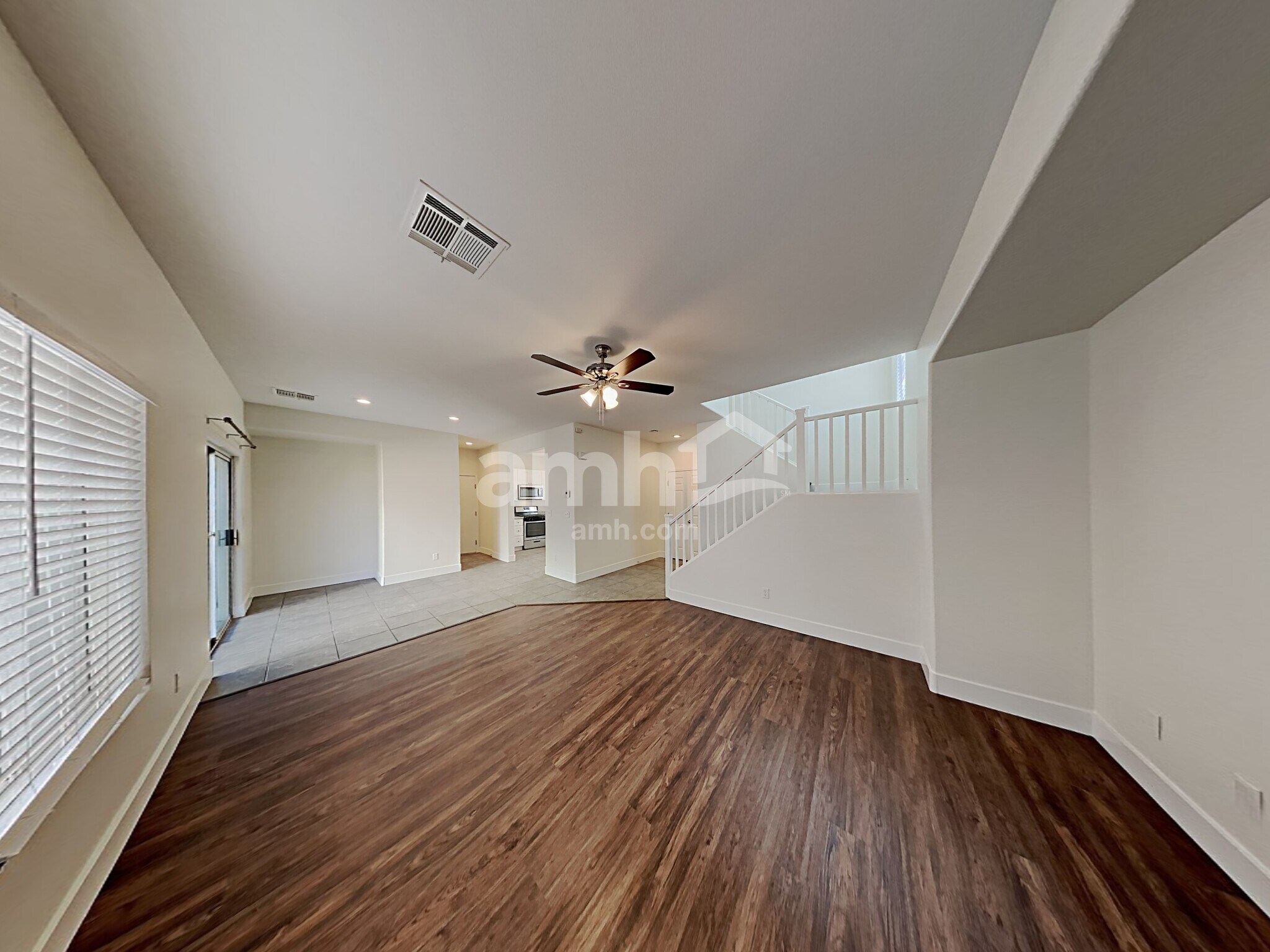 Building Photo - 921 Shades End Ave