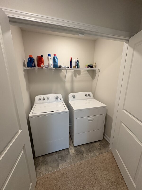 Building Photo - 44 Briar Forest Dr