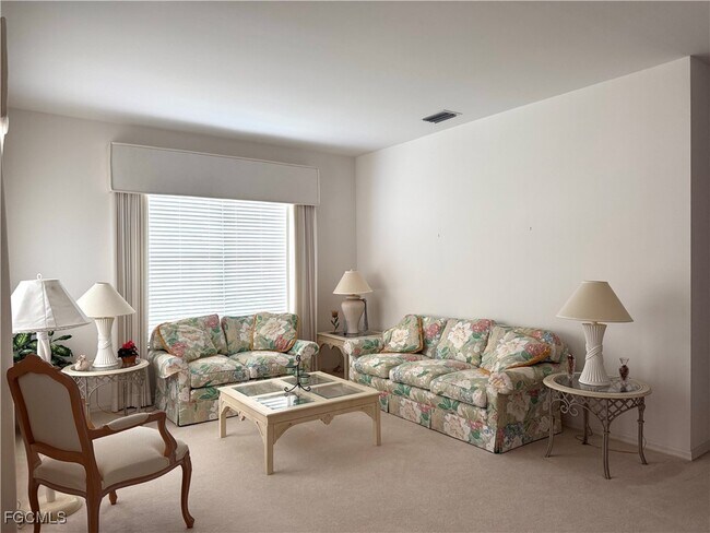 Building Photo - 11081 Lakeland Cir