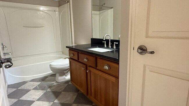 Building Photo - 1174 S. Meadow Fork #6