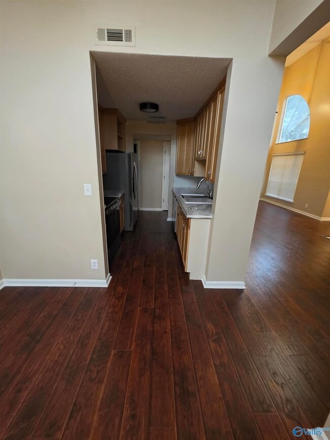 Building Photo - 1127 Stones Throw Dr NW