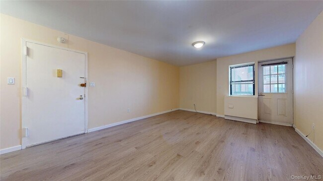Building Photo - 87-30 62nd Ave