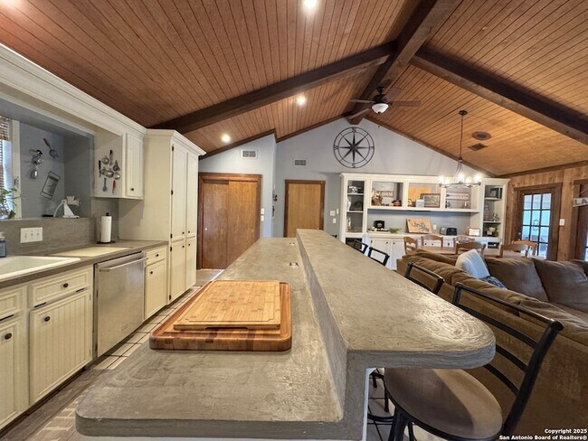 Building Photo - 104 Canteen