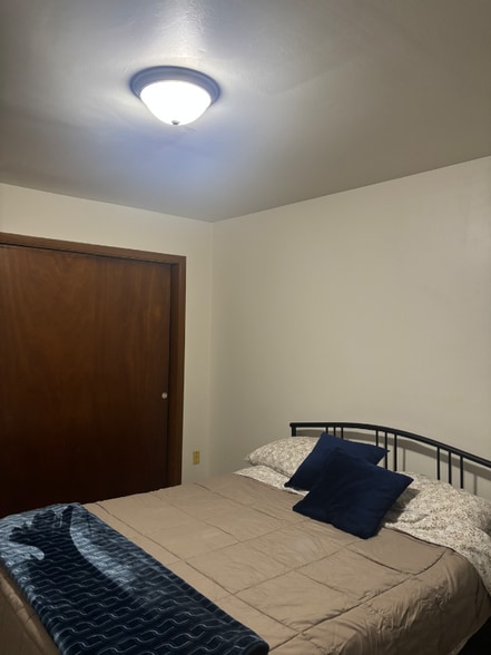 Building Photo - 800 N Smith Rd