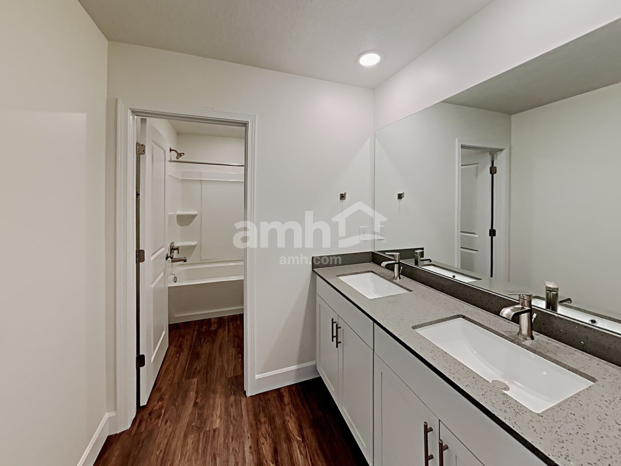 Building Photo - 1419 Perelle Ln