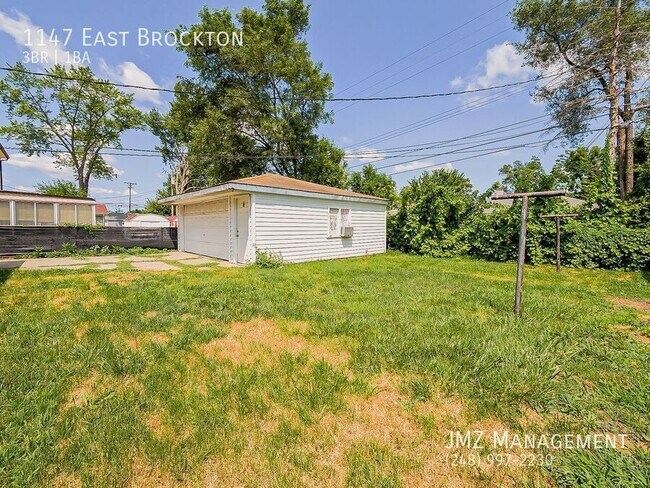 Building Photo - 1147 East Brockton-