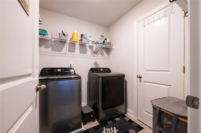 Building Photo - 3760 Lindsy Brooke Ct