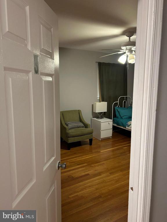 Building Photo - 10710 Tyrone Dr