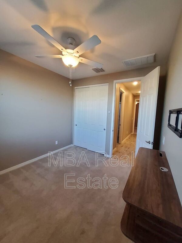 Building Photo - 704 N 152nd Dr