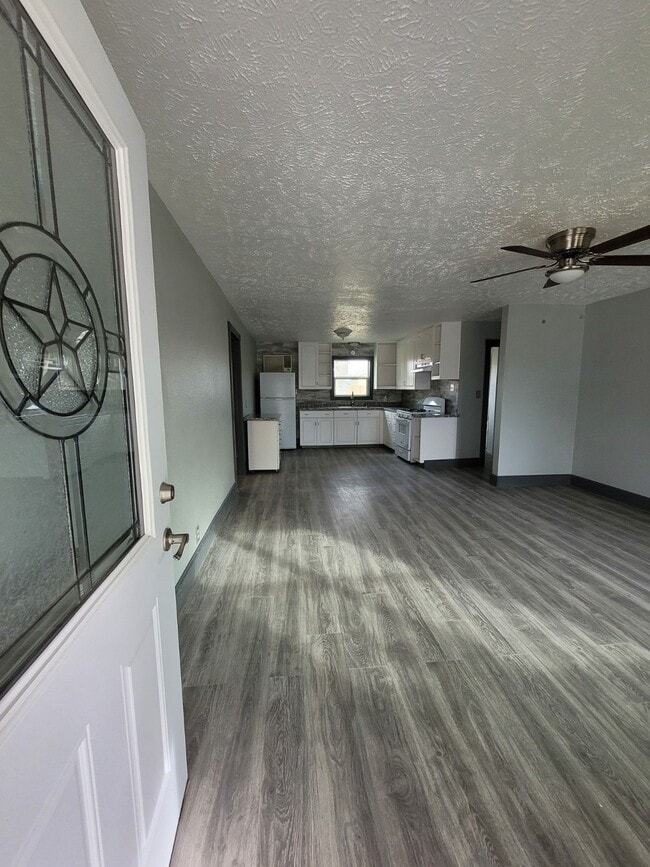 Building Photo - 7617 Delavan Dr