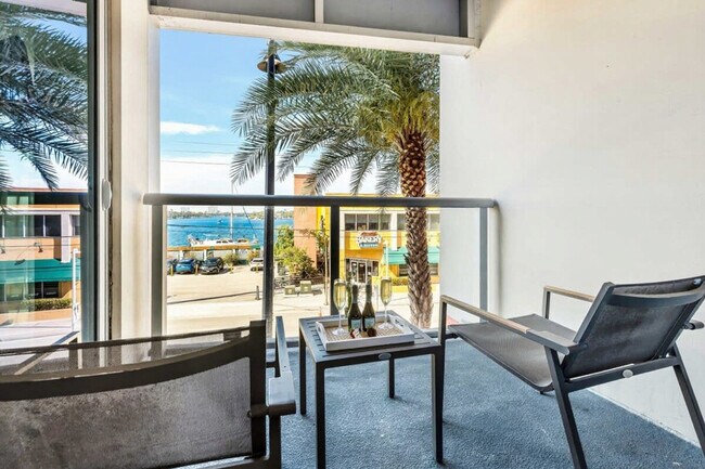 Building Photo - 101 N Ocean Dr