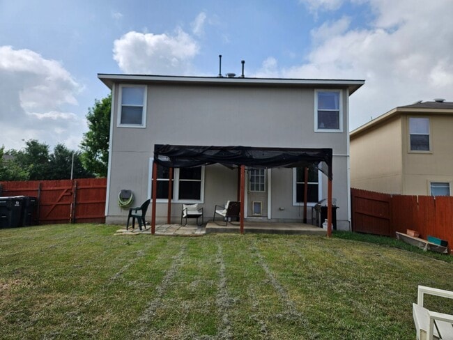 Building Photo - Furnished 4-Bedroom Home in Buda – Price J...