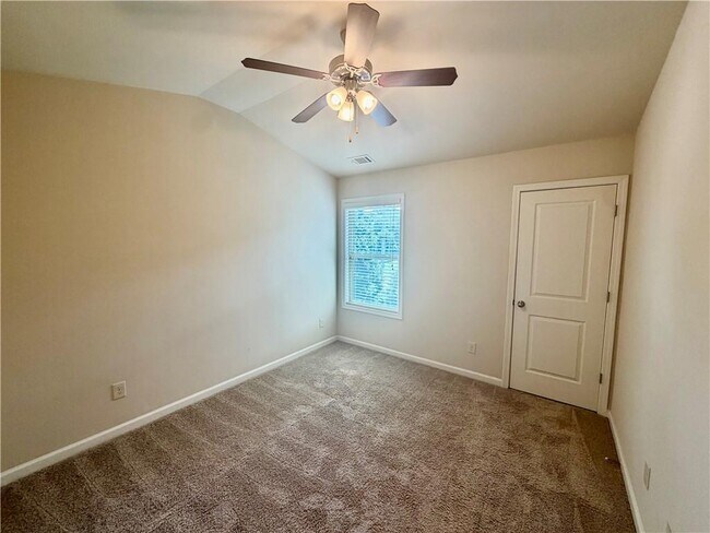Building Photo - 4615 Woodbine Way