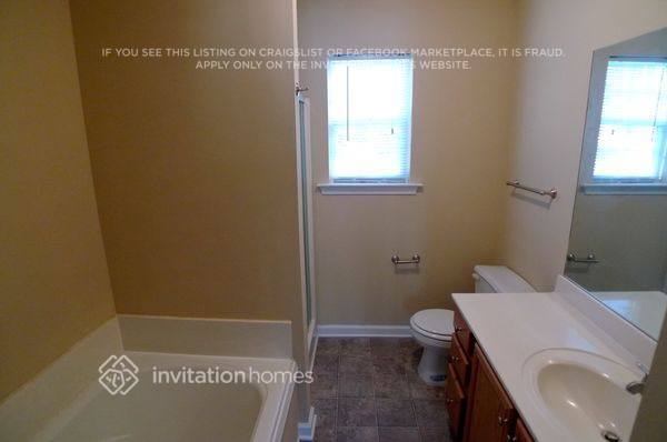 Building Photo - 387 Scenic Ln