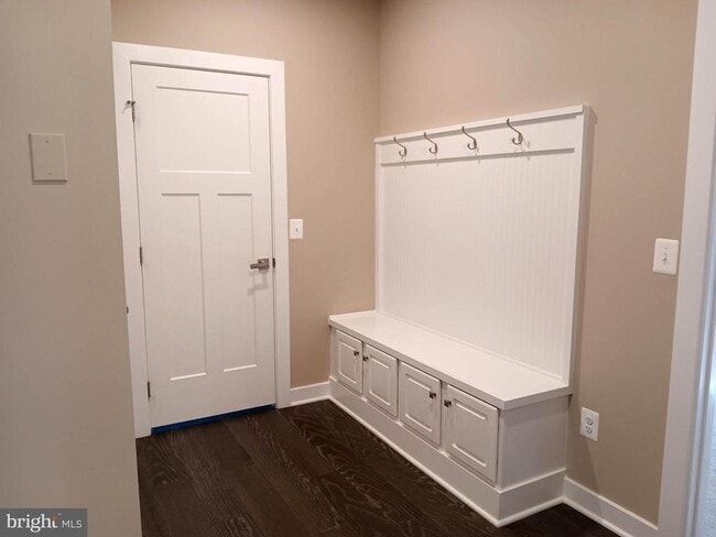 Building Photo - 116 Elmsley Ln