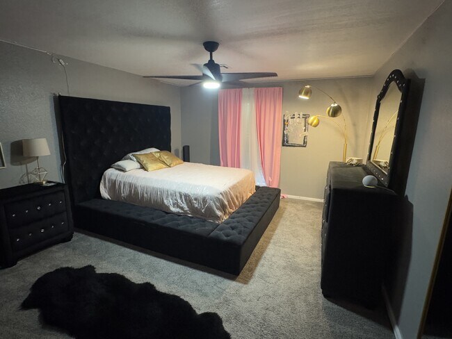 Building Photo - 6501 Westrock Dr