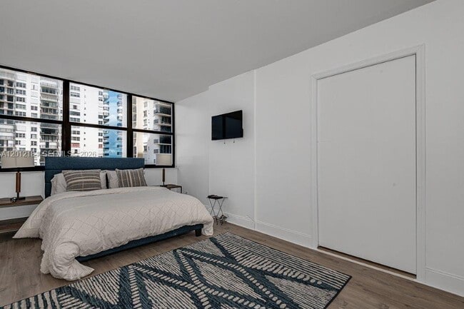 Building Photo - 2401 S Ocean Dr