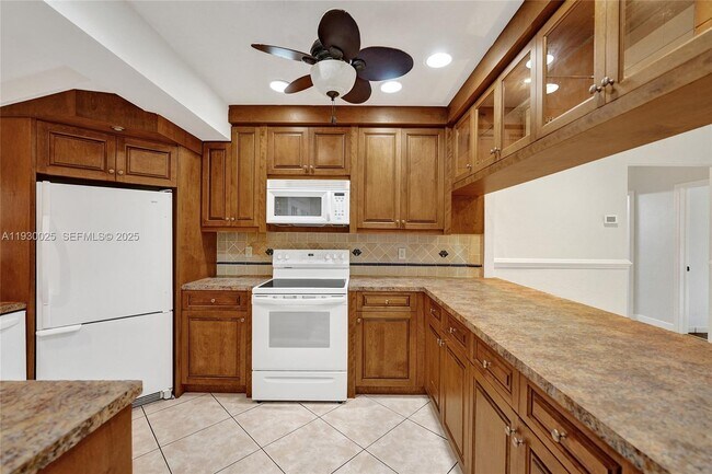 Building Photo - 2611 Roosevelt St