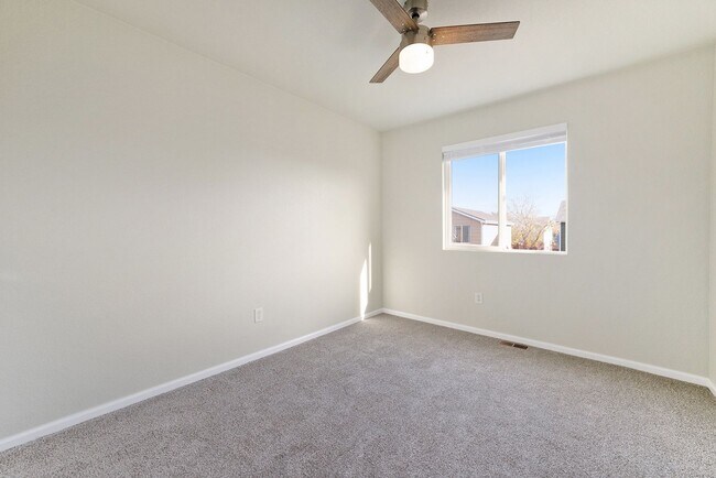 Building Photo - Lovely 4 Bed/2 Bath Home Available in Thornton