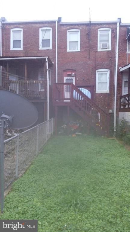 Building Photo - 216 Washburn Ave
