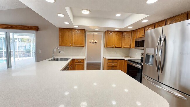 Building Photo - 2469 Lackland Ave