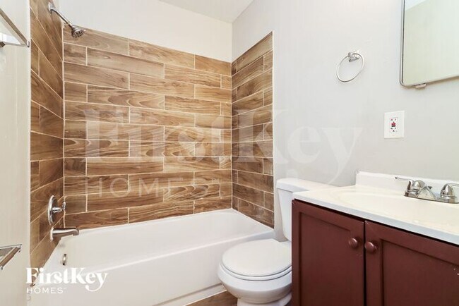 Building Photo - 3819 17th Ave S