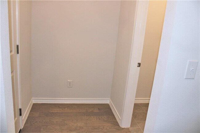 Building Photo - 344 Capstone Rd