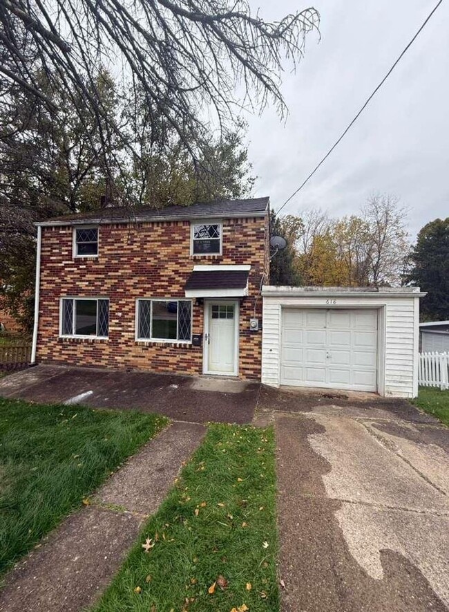Building Photo - Beautifully remodeled 2-bedroom, 1 1/2-bath home in a Penn Hills neighborhood.