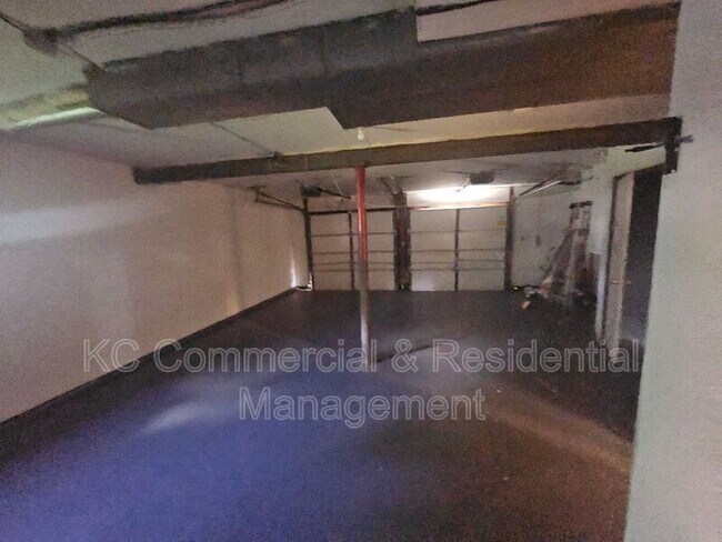 Building Photo - 10013 N Harrison Dr