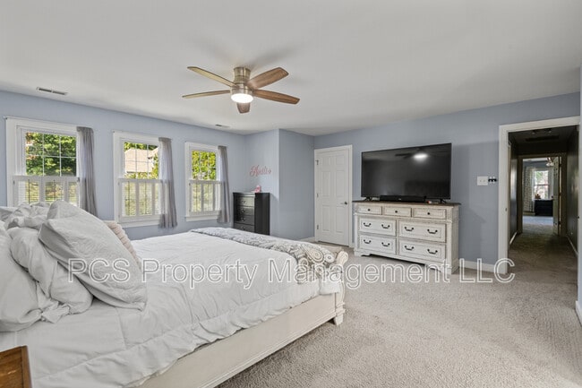 Building Photo - 12605 Jolly Pl