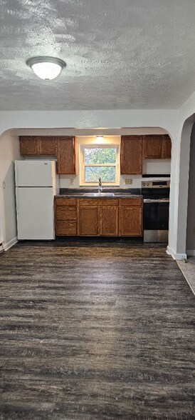 Building Photo - 2769 Churchview Ave