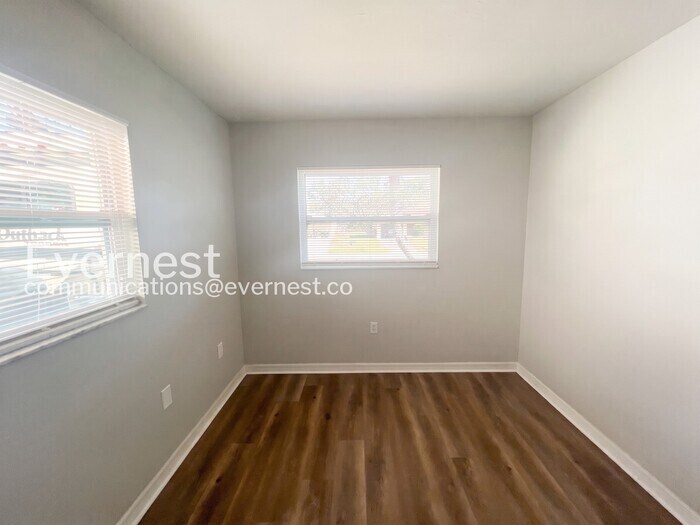 Building Photo - 2638 Teal Ave