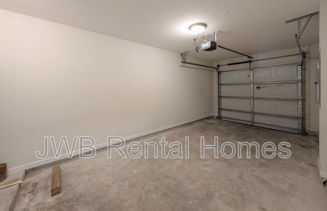 Building Photo - 7156 Timmerman Ln