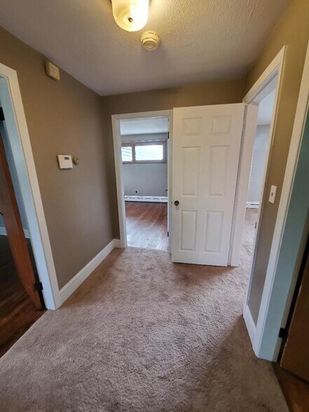 Building Photo - 107 Davis Rd